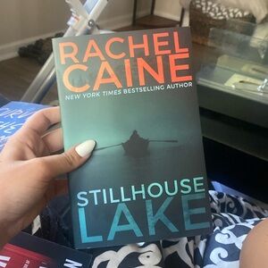 Still house lake - Rachel Caine
